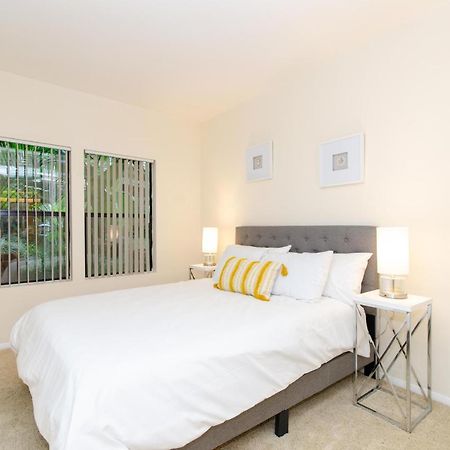 Located Perfectly 2 Bedroom Downtown Los Angeles Exterior photo