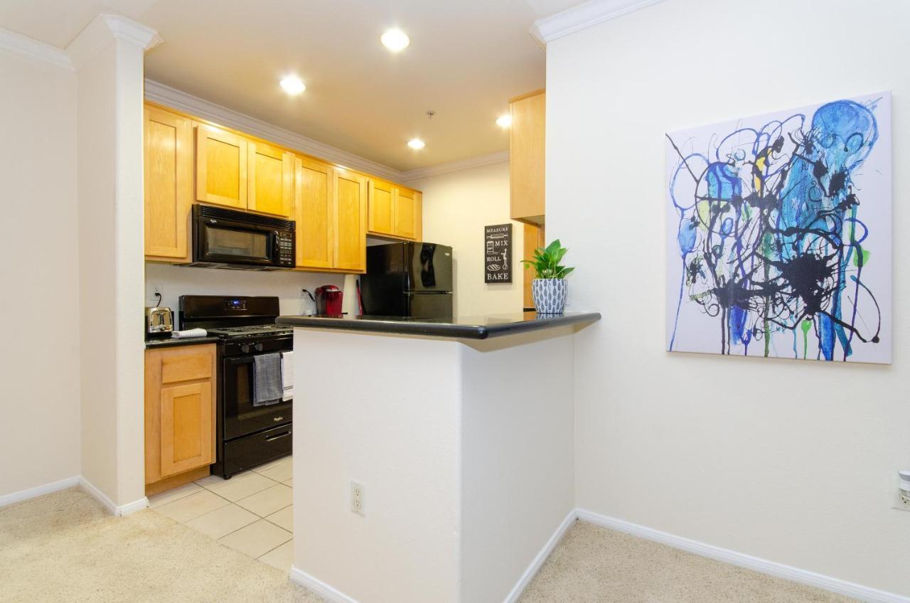 Located Perfectly 2 Bedroom Downtown Los Angeles Exterior photo